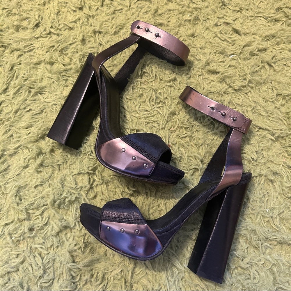 DIESEL HEELS
